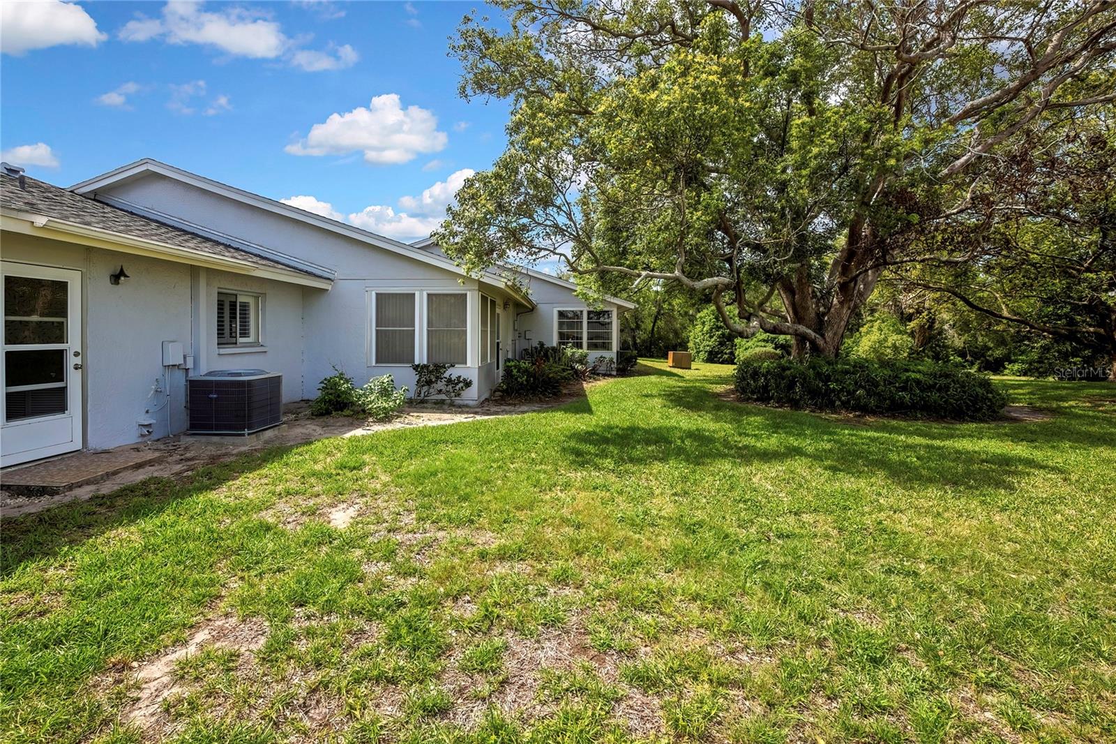 VILLAGE WOODS CONDO PH 01 - Residential