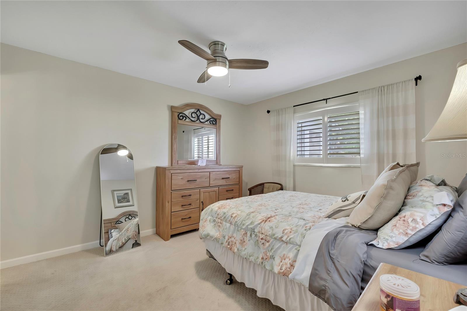 VILLAGE WOODS CONDO PH 01 - Residential