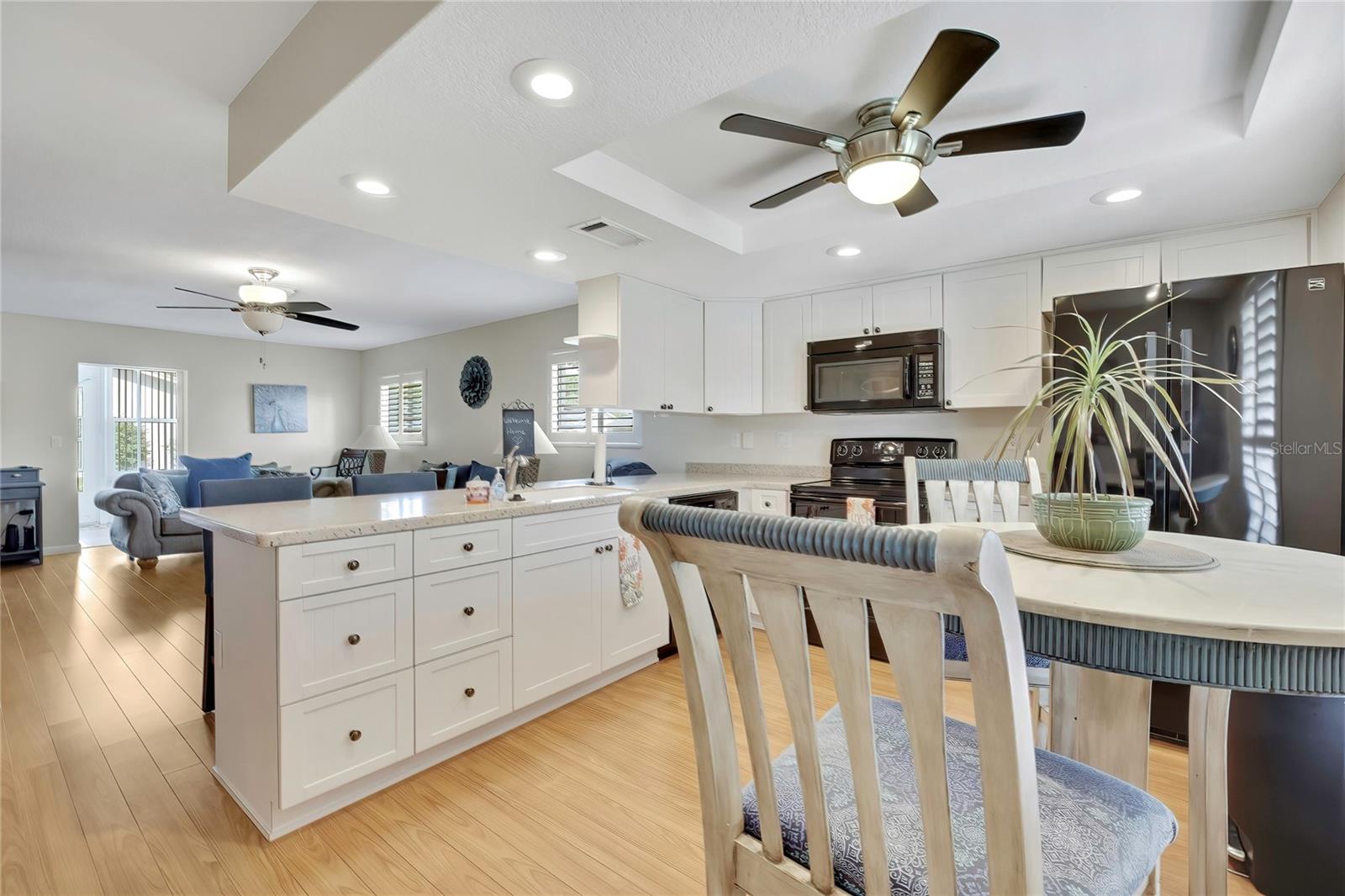 VILLAGE WOODS CONDO PH 01 - Residential