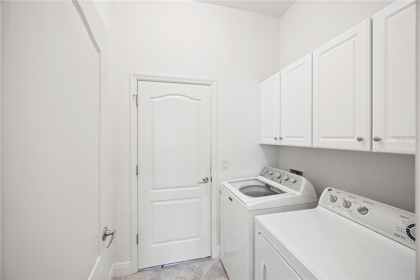 COUNTRY CLUB EAST AT LAKEWD RNCH QQ1 2B - Residential