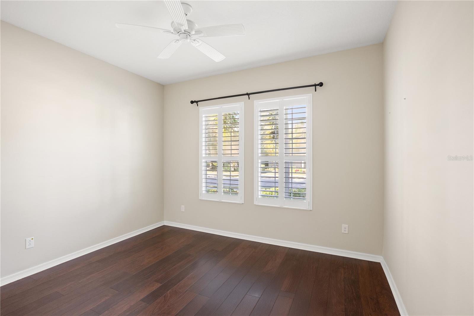 COUNTRY CLUB EAST AT LAKEWD RNCH QQ1 2B - Residential