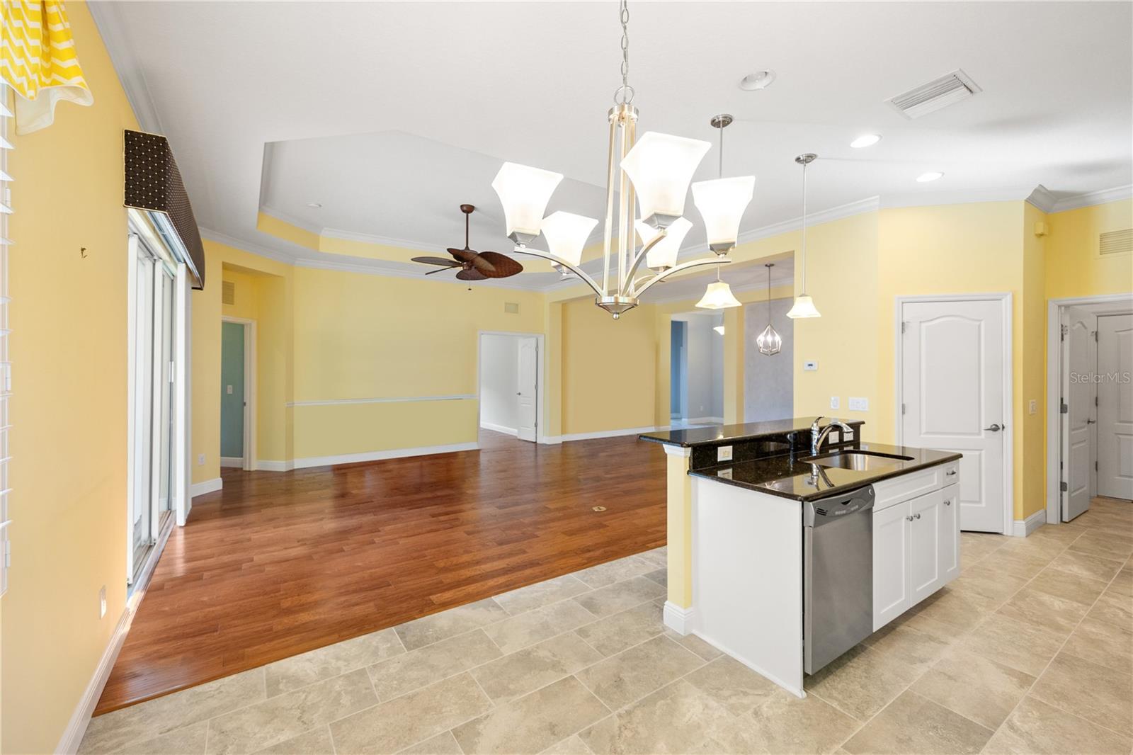 COUNTRY CLUB EAST AT LAKEWD RNCH QQ1 2B - Residential