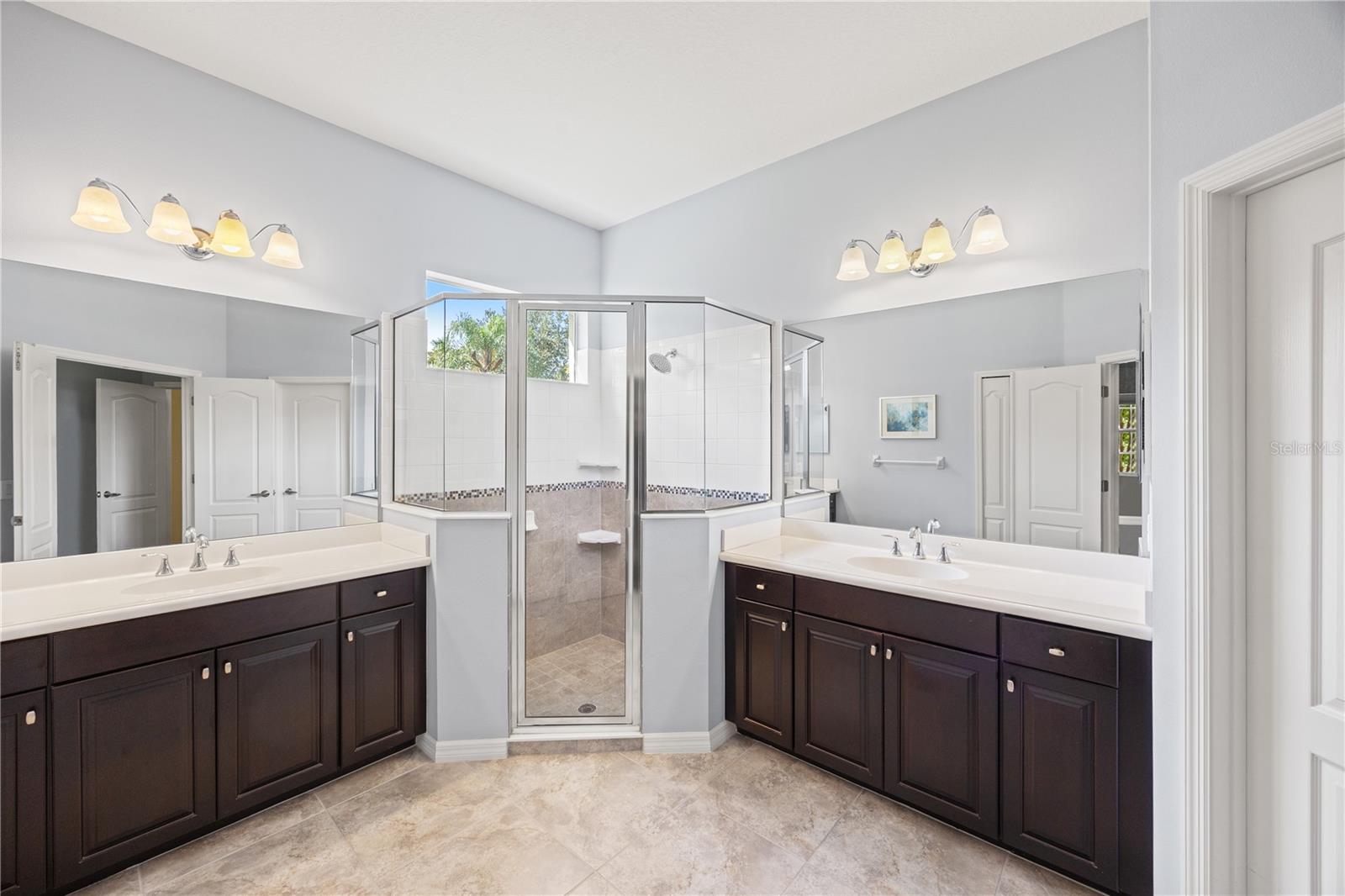 COUNTRY CLUB EAST AT LAKEWD RNCH QQ1 2B - Residential