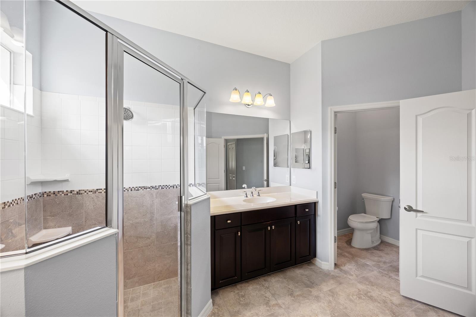 COUNTRY CLUB EAST AT LAKEWD RNCH QQ1 2B - Residential