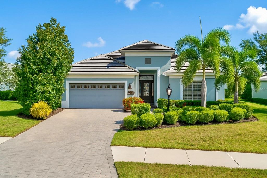 Photo of 14439 Stirling Drive, Lakewood Ranch, FL 34202 (MLS # A4663632)