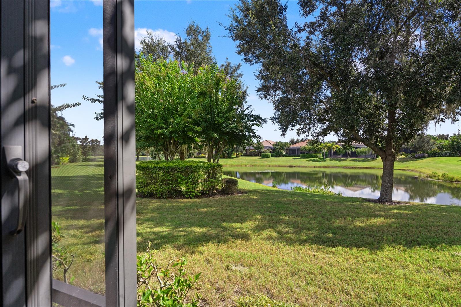 COUNTRY CLUB EAST AT LAKEWD RNCH QQ1 2B - Residential