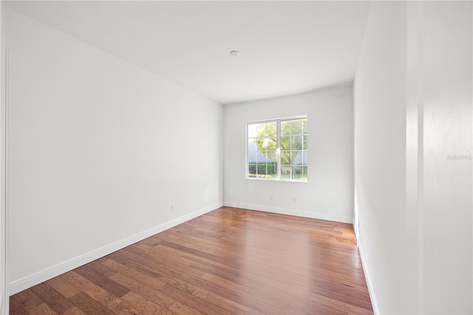 COUNTRY CLUB EAST AT LAKEWD RNCH QQ1 2B - Residential