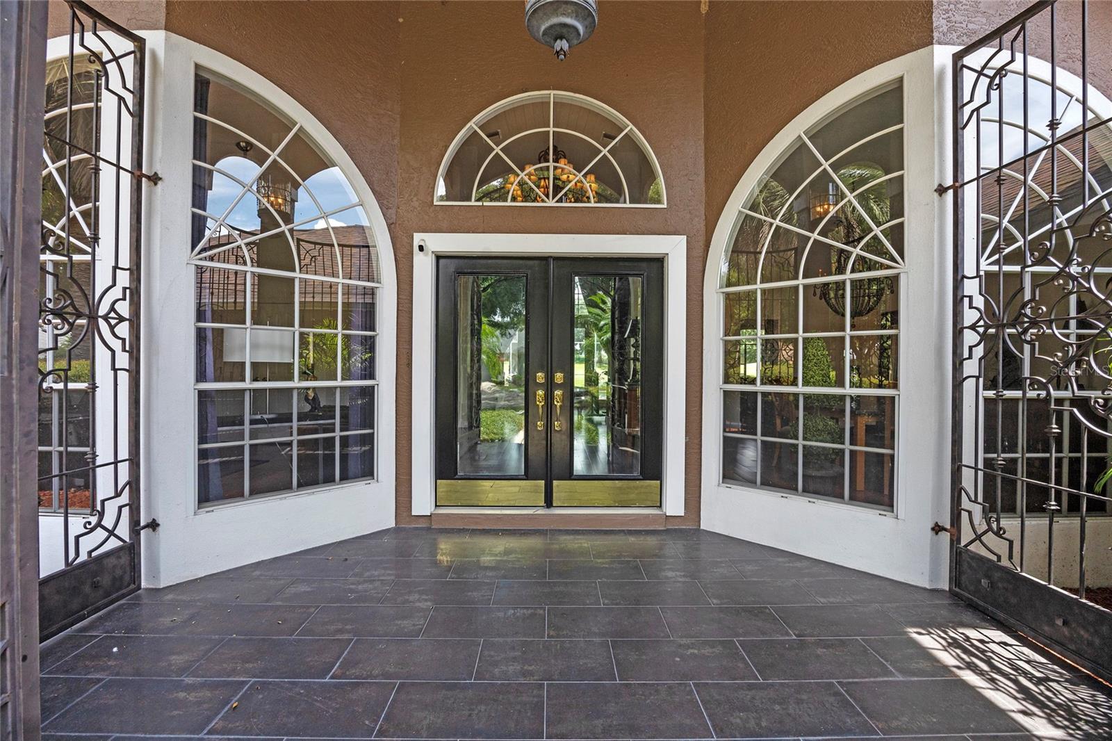 6631 CRENSHAW DRIVE