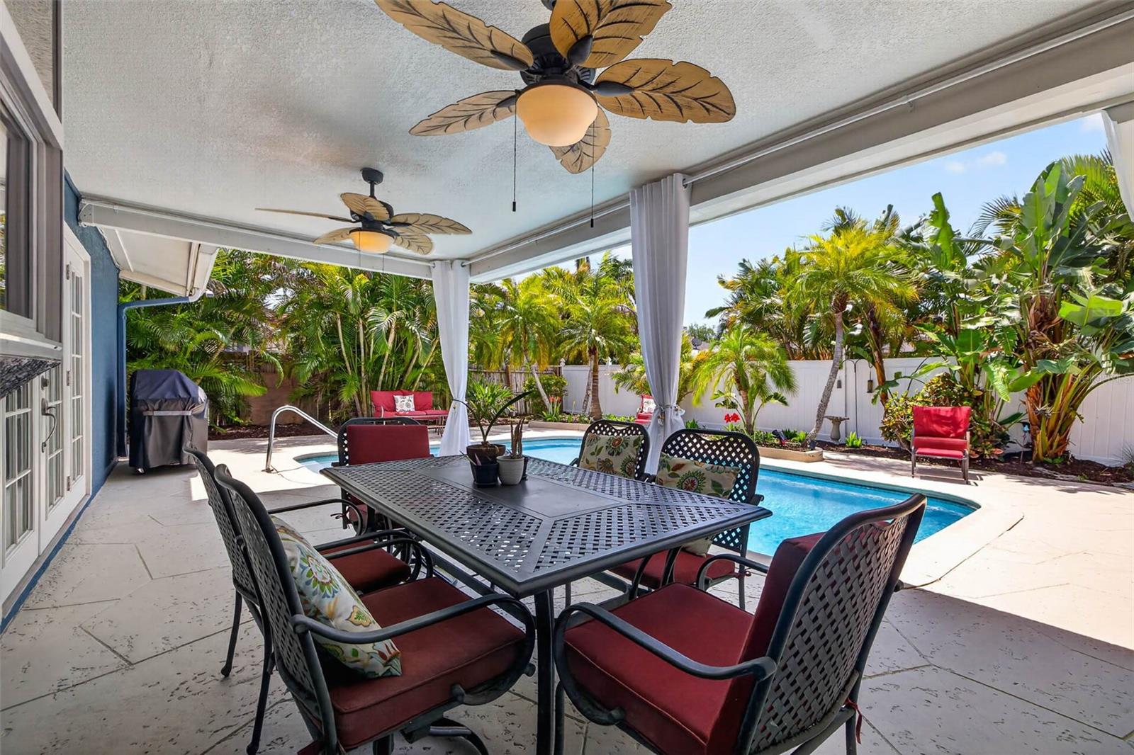 TIERRA VERDE UNIT 01 - Residential