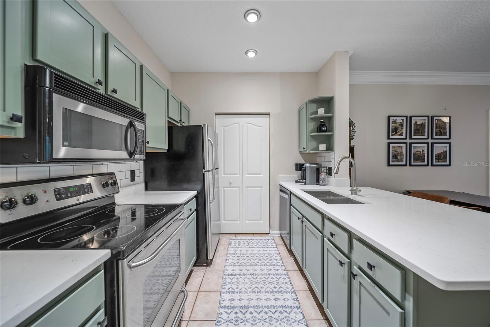 4207 S DALE MABRY HIGHWAY 11301