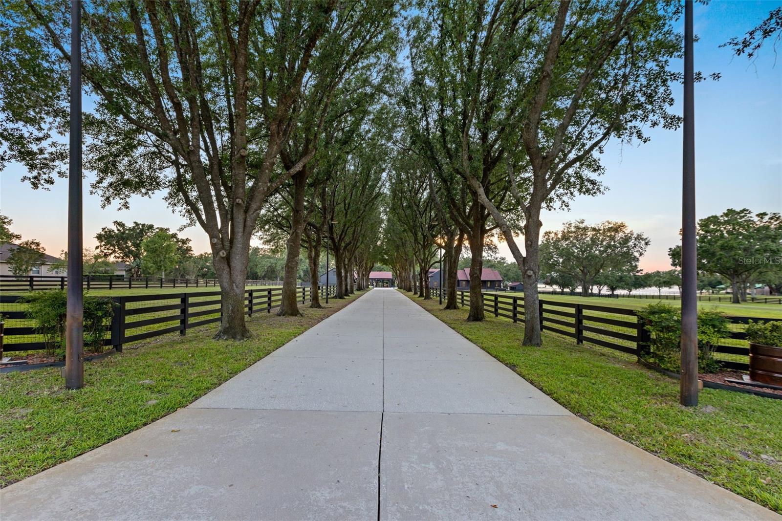 9751 QUIET LANE