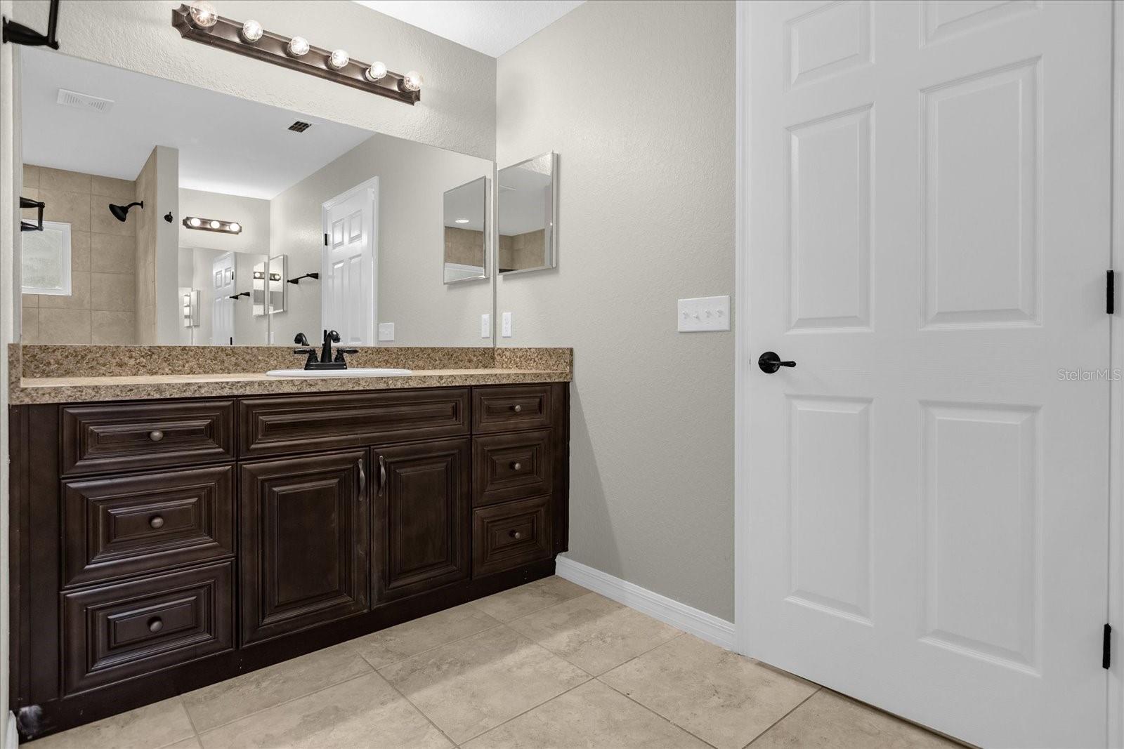 MARION OAKS UN 4 - Residential