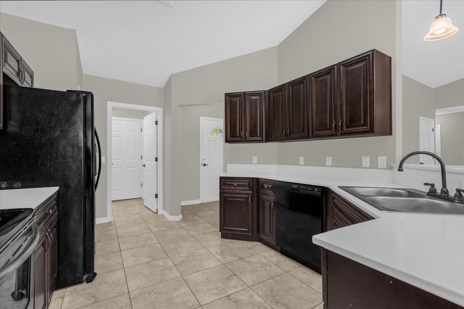 MARION OAKS UN 4 - Residential