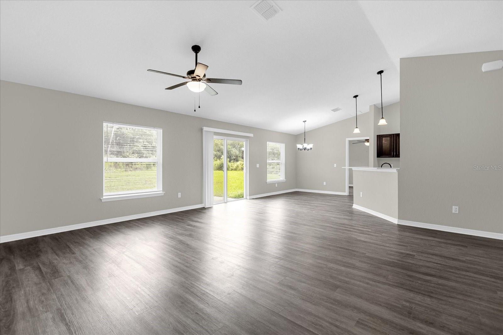 MARION OAKS UN 4 - Residential