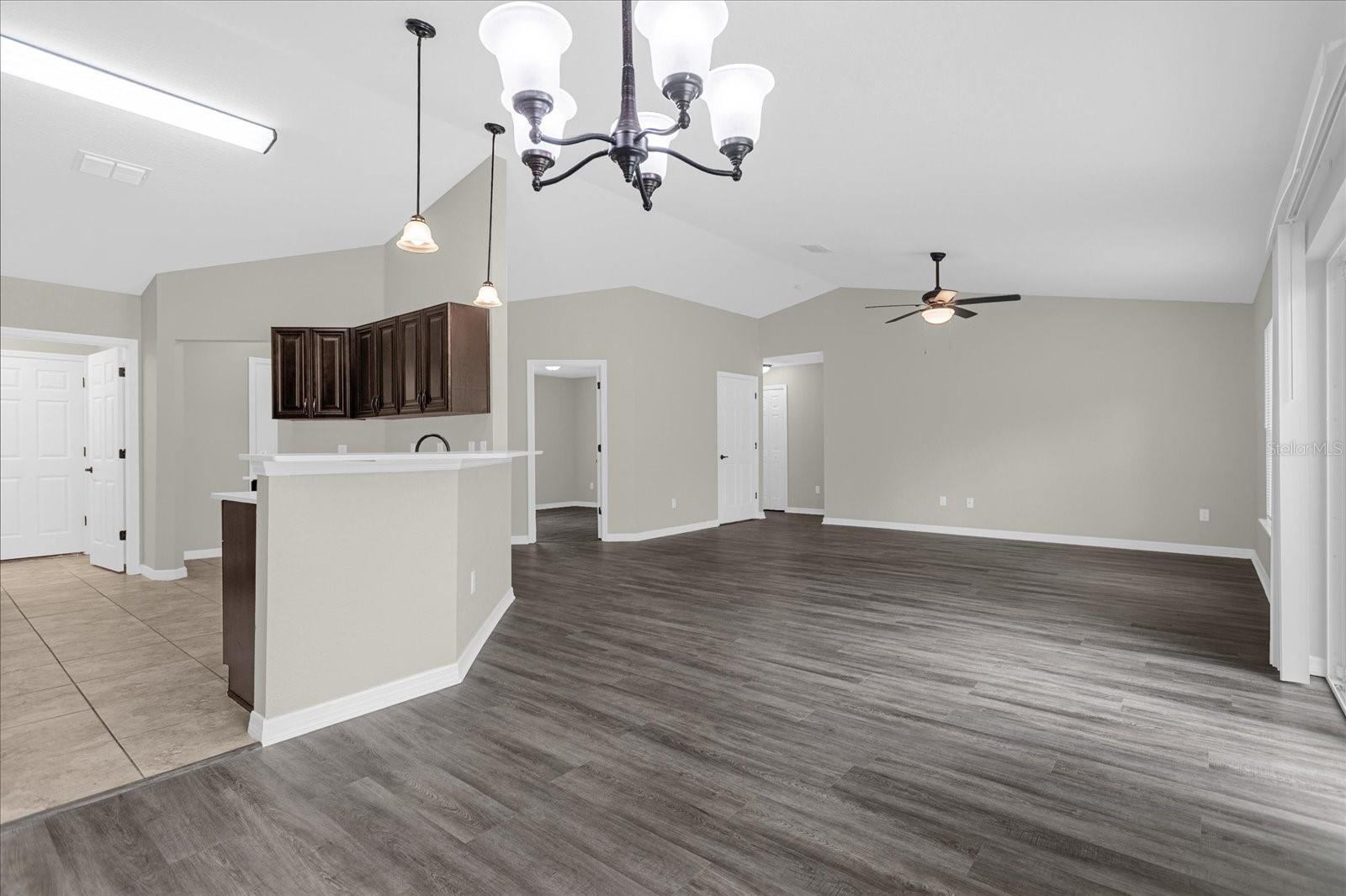 MARION OAKS UN 4 - Residential