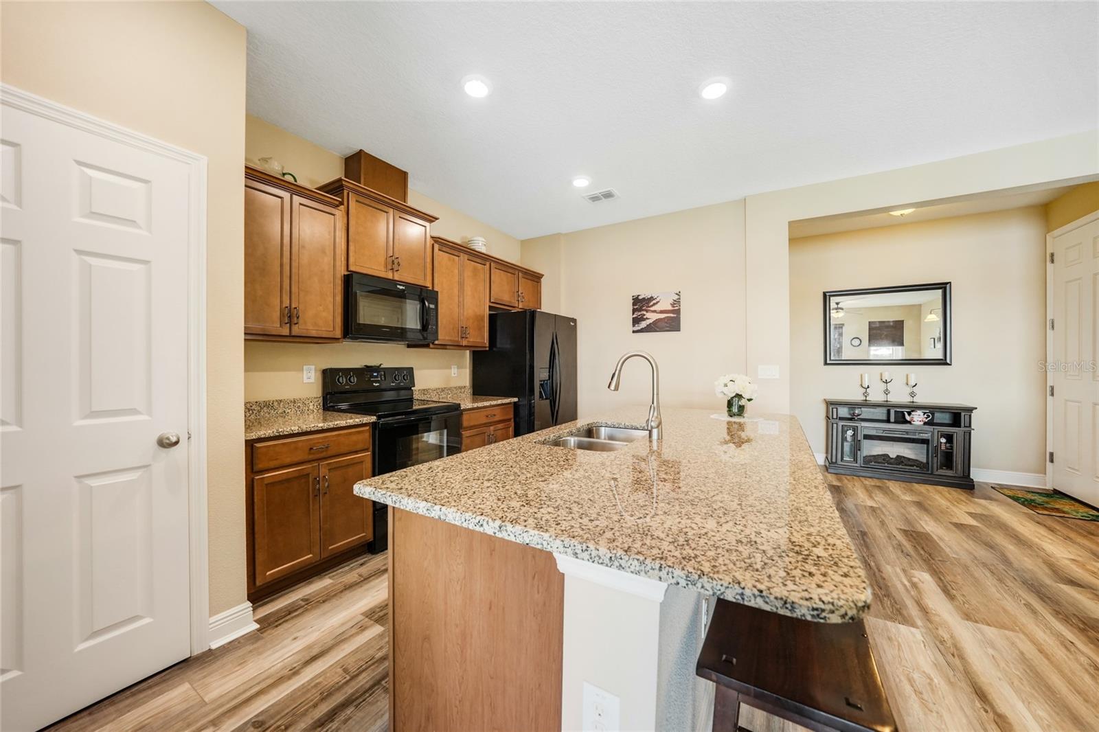 TUSCANY ISLES - Residential