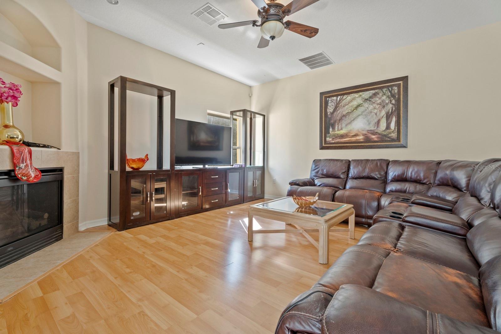 STONEYBROOK HILLS 18 - Residential