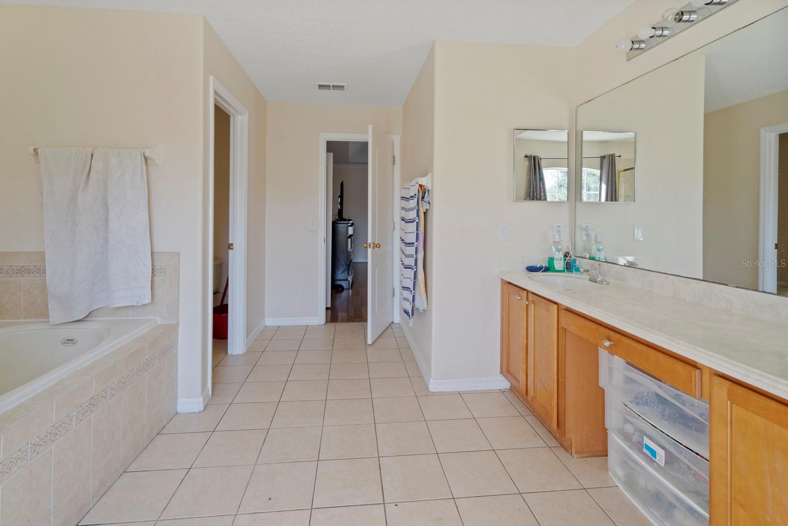 STONEYBROOK HILLS 18 - Residential