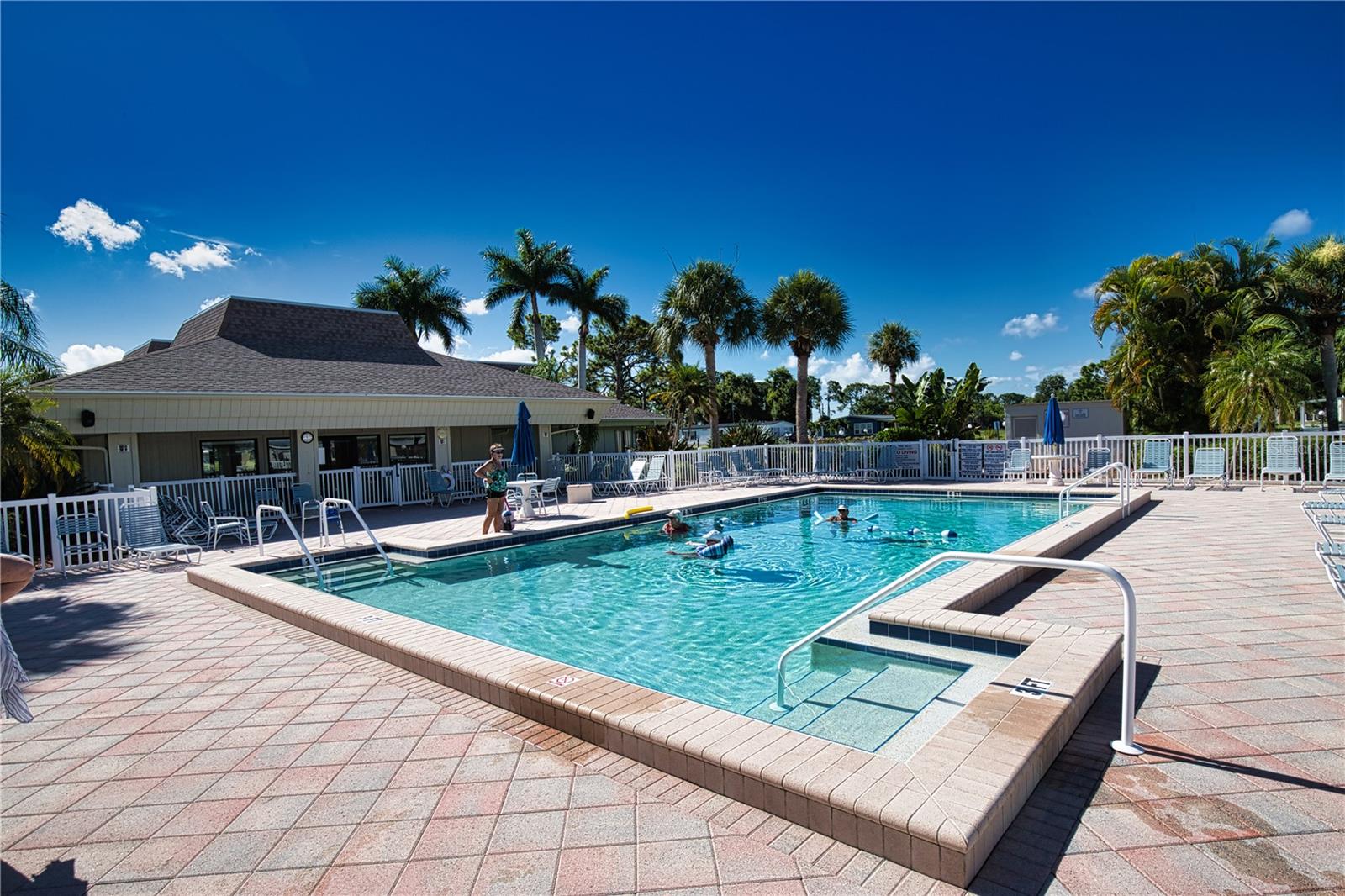 LA CASA MHP CO-OP - Land