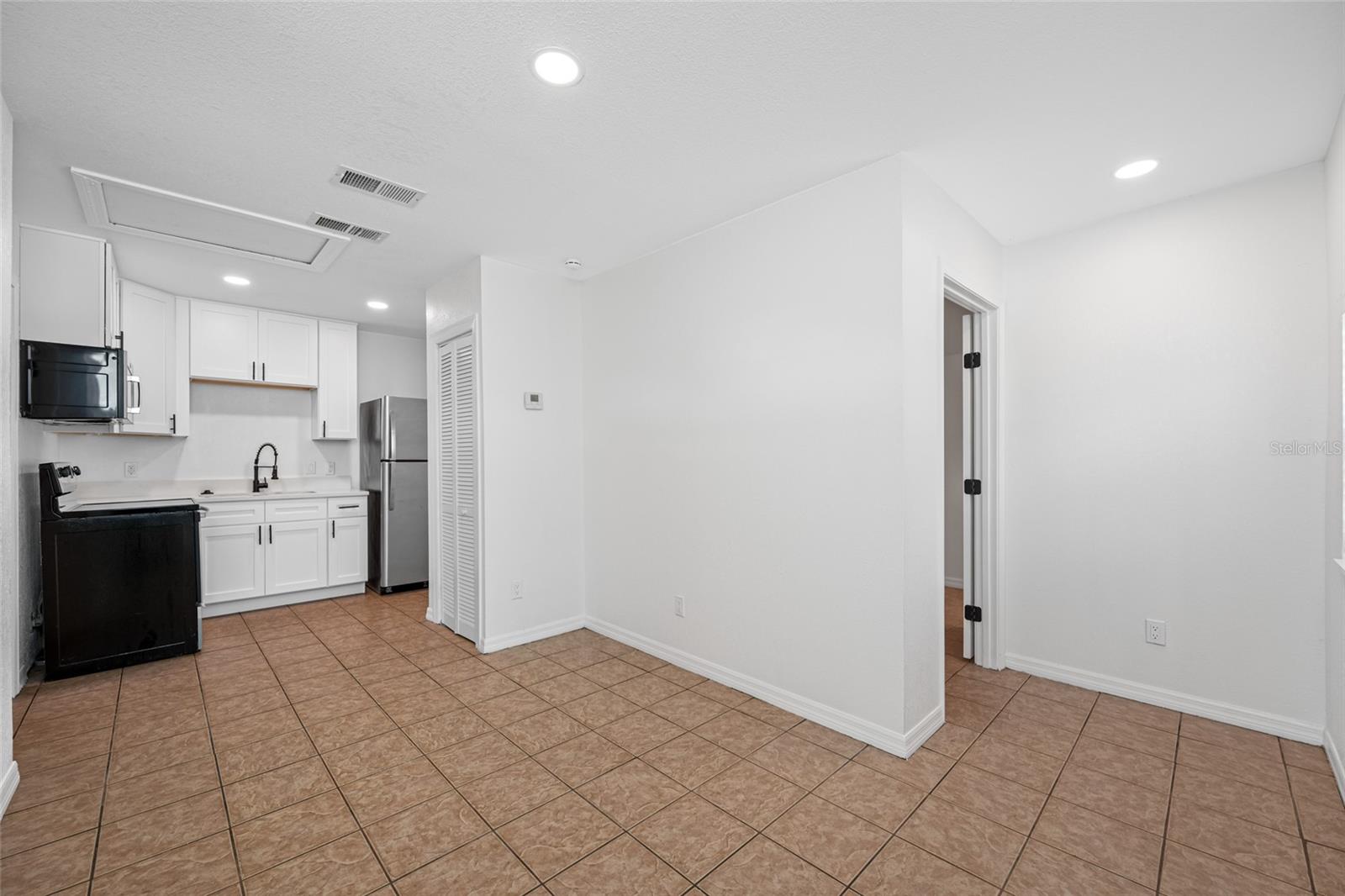 UNPLATTED - Residential Lease