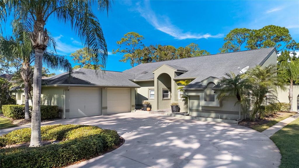 Photo of 2250 Spring Lake Circle, Saint Cloud, FL 34771 (MLS # O6362633)