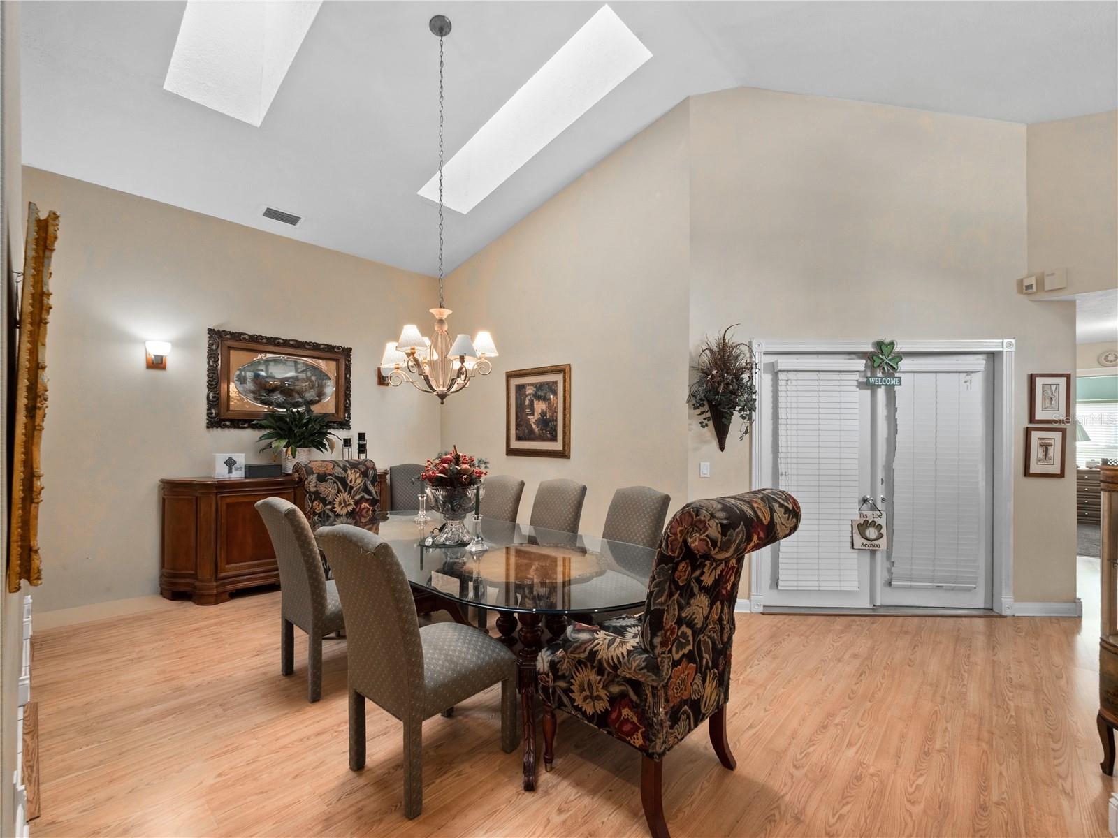 LIVE OAK SPGS - Residential