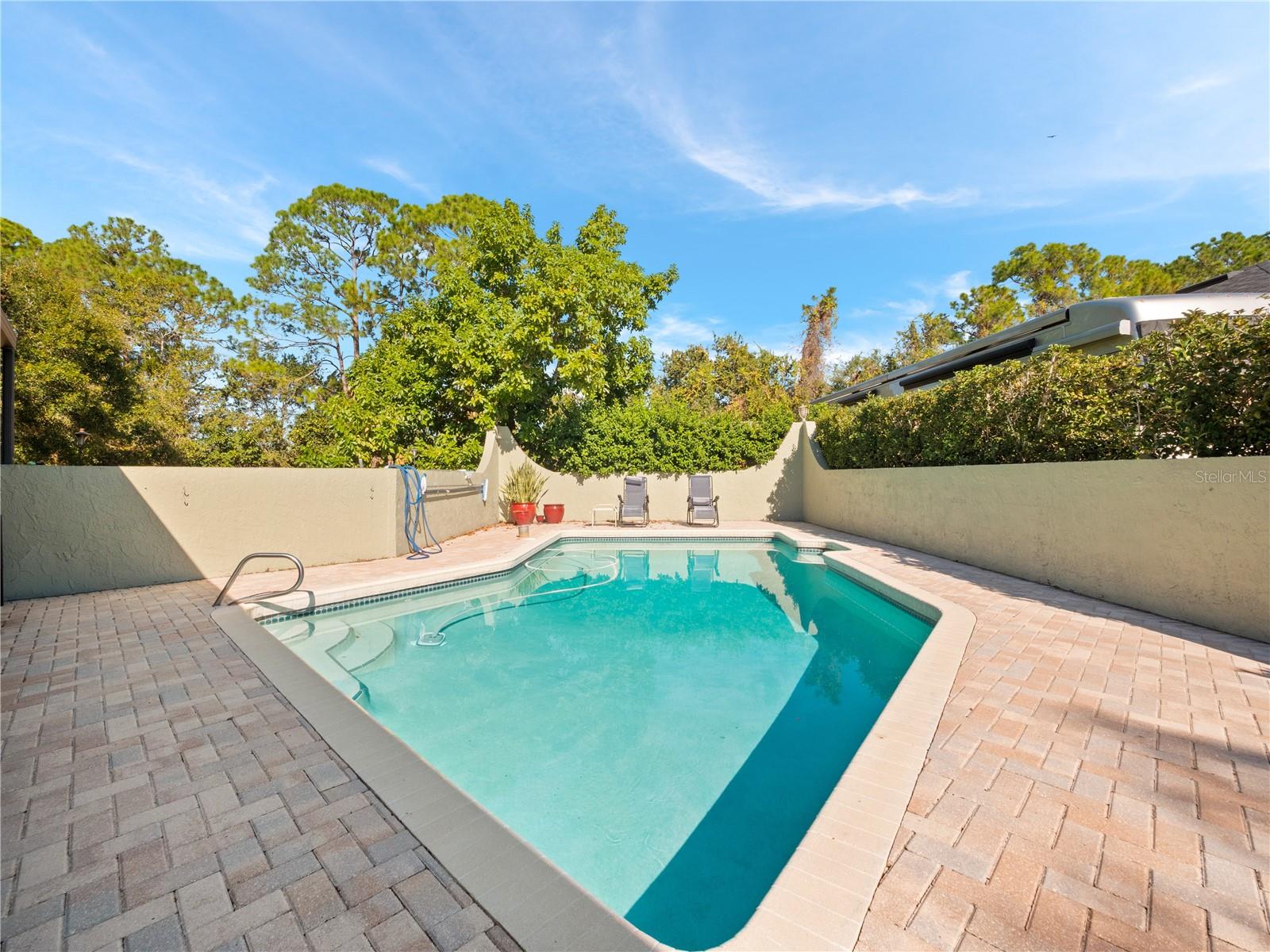 LIVE OAK SPGS - Residential