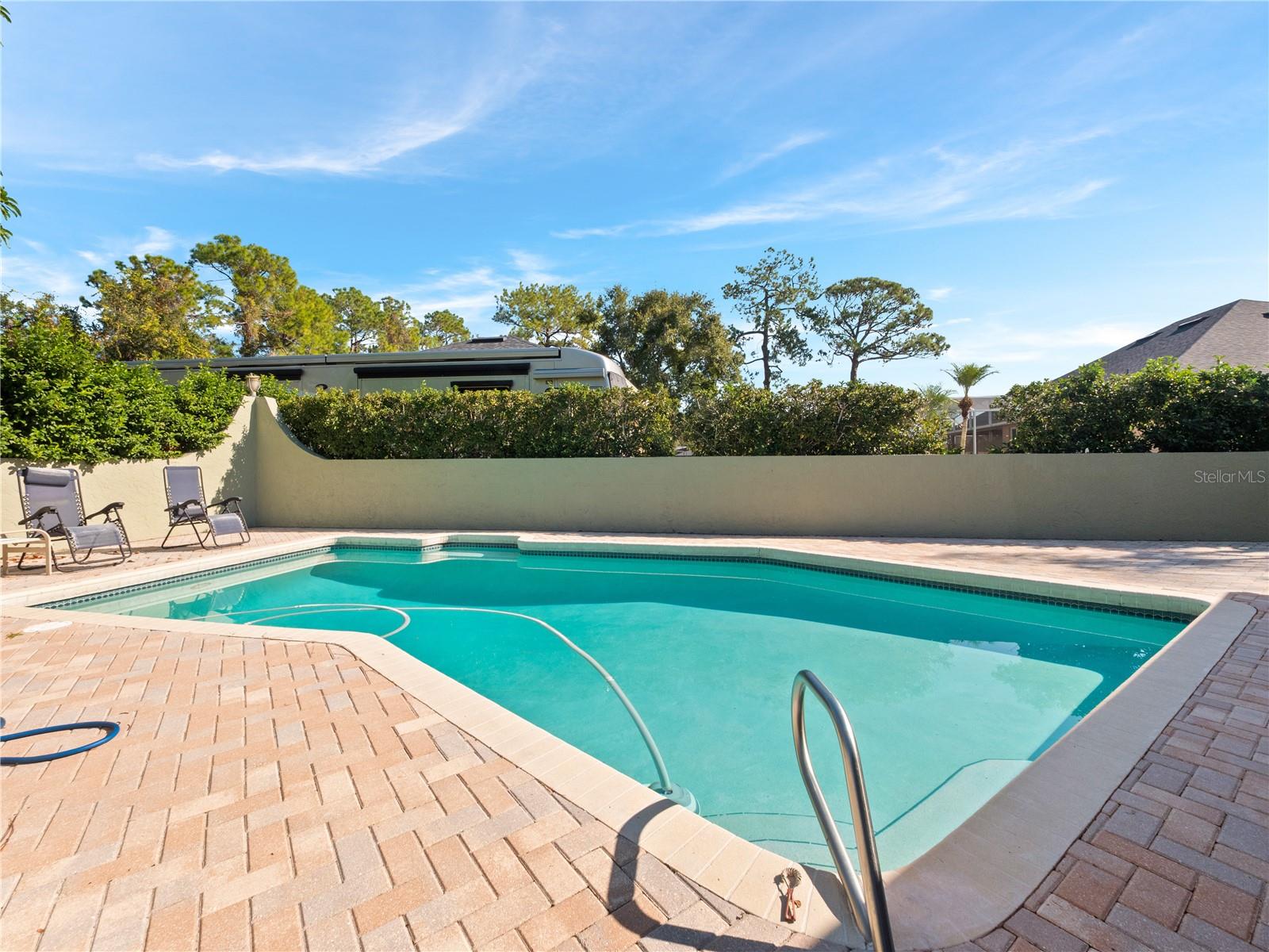 LIVE OAK SPGS - Residential