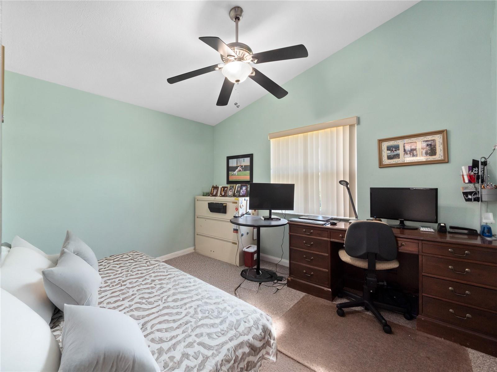 LIVE OAK SPGS - Residential