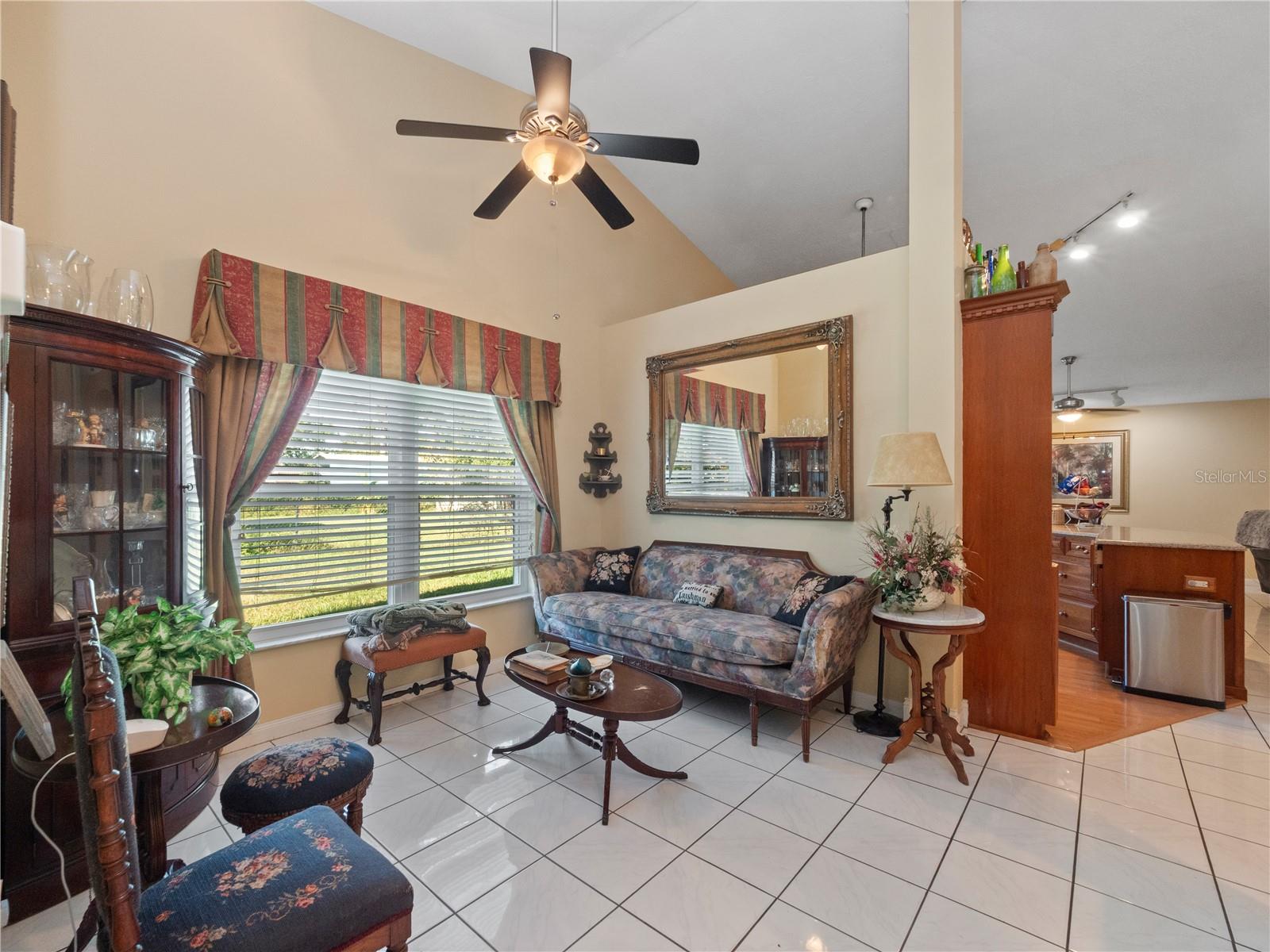 LIVE OAK SPGS - Residential