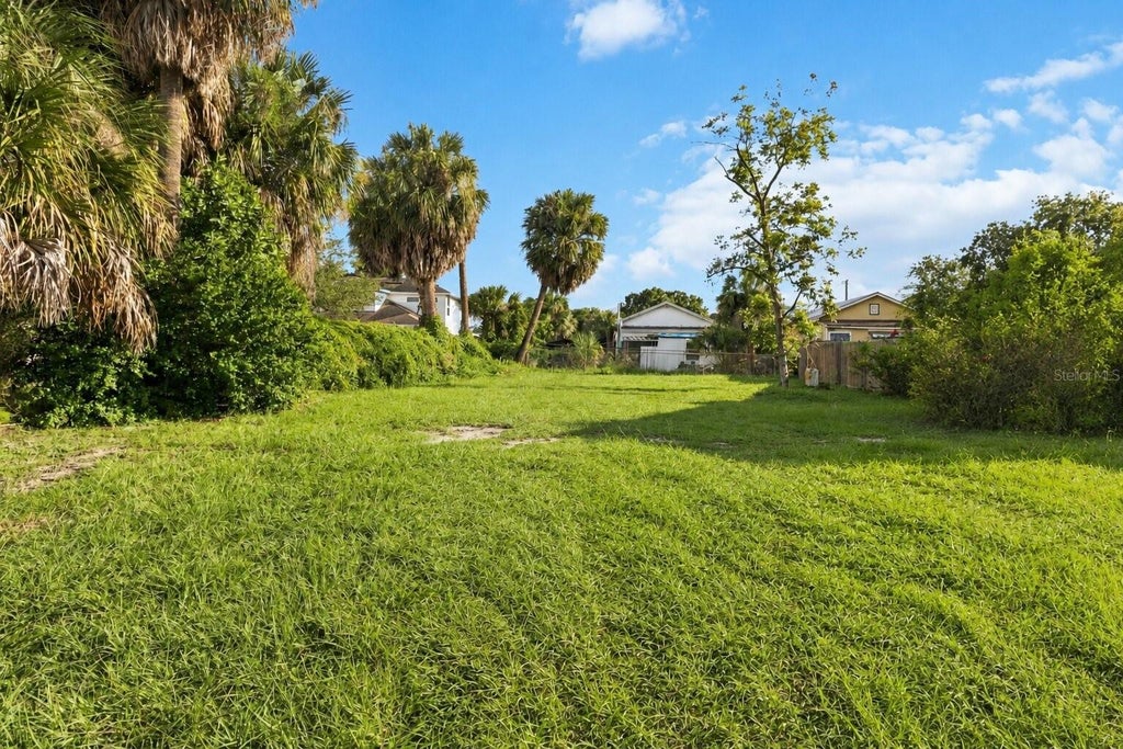 Photo of 2520 W Palmetto Street, Tampa, FL 33607 (MLS # TB8551246)
