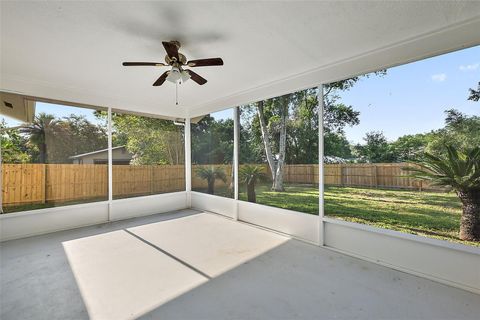 A home in DUNNELLON