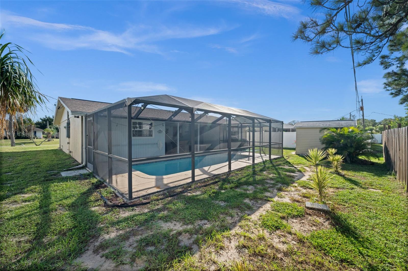 1530 ROSSANNE PLACE