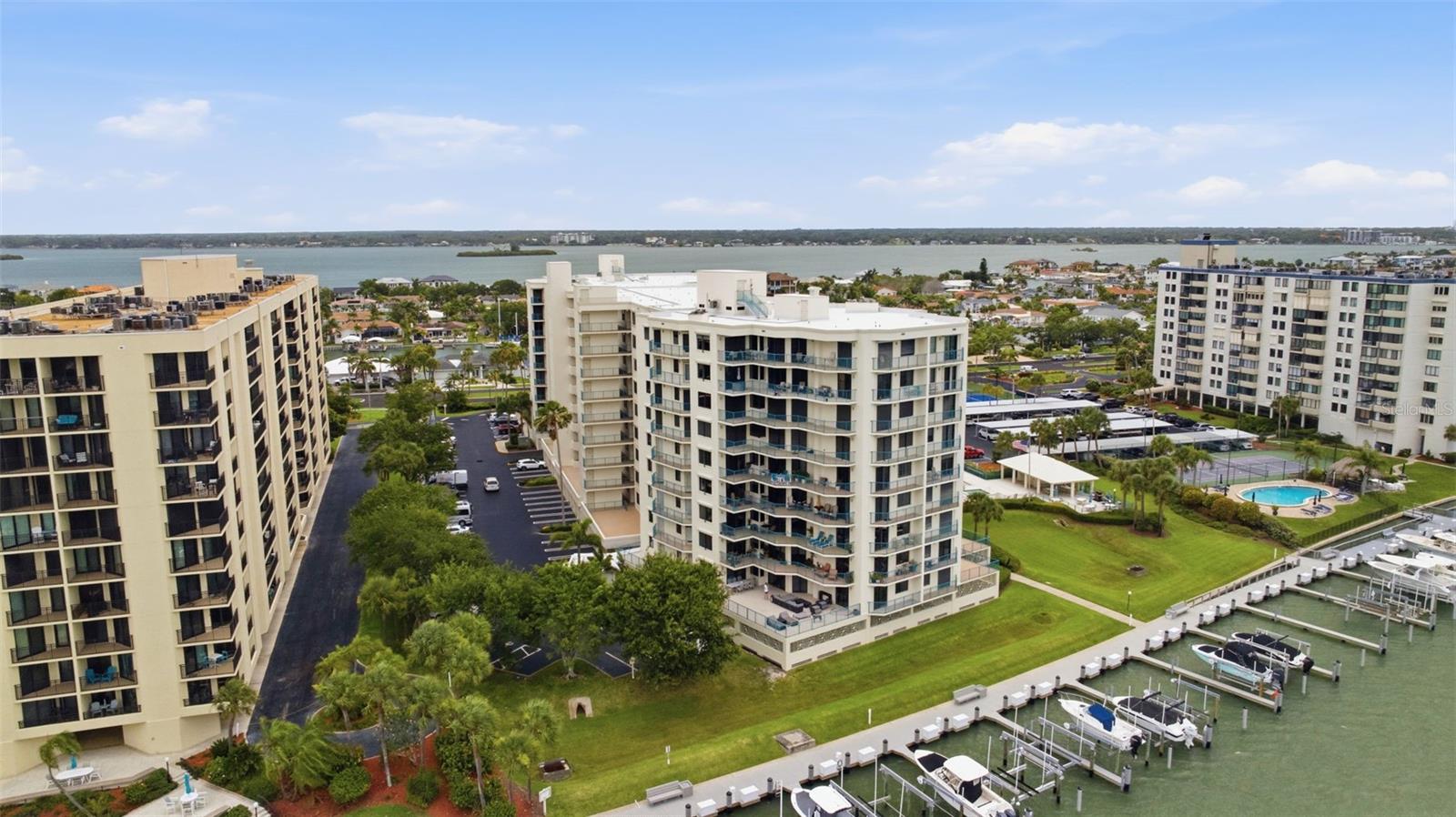 670 ISLAND WAY 807