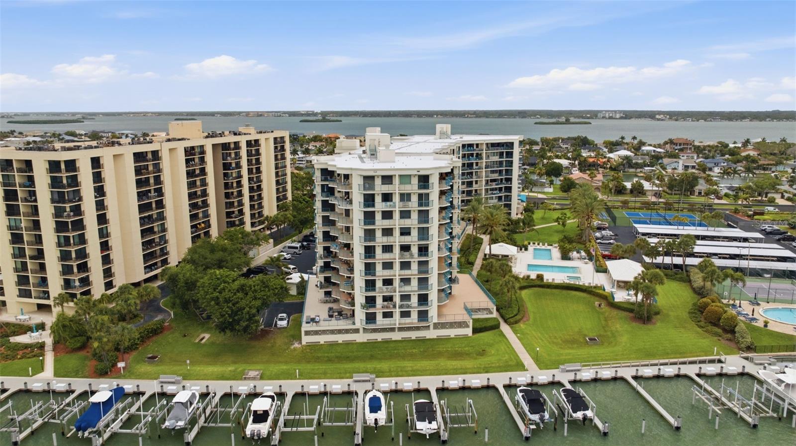670 ISLAND WAY 807