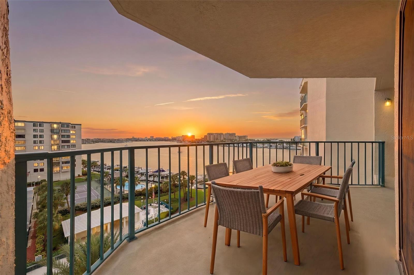 670 ISLAND WAY 807