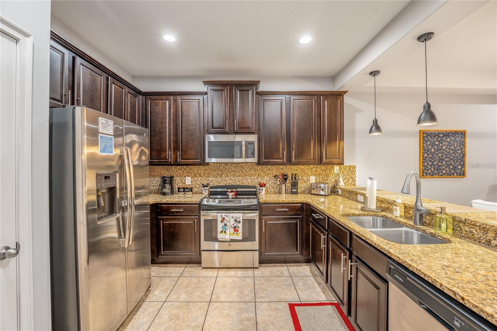 FOUNTAINS AT CHAMPIONSGATE PH 1 REP - Residential Lease