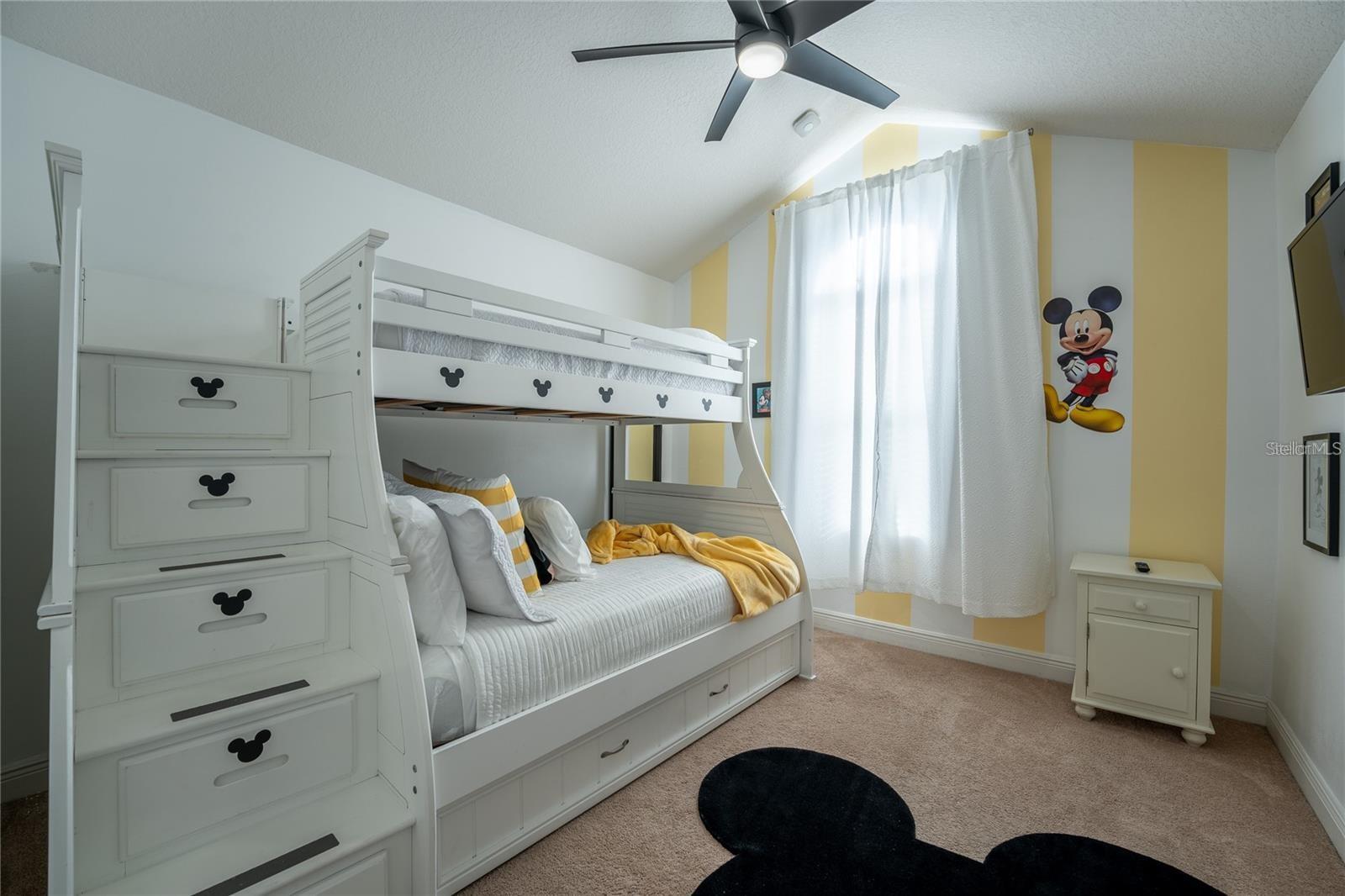 FOUNTAINS AT CHAMPIONSGATE PH 1 REP - Residential Lease