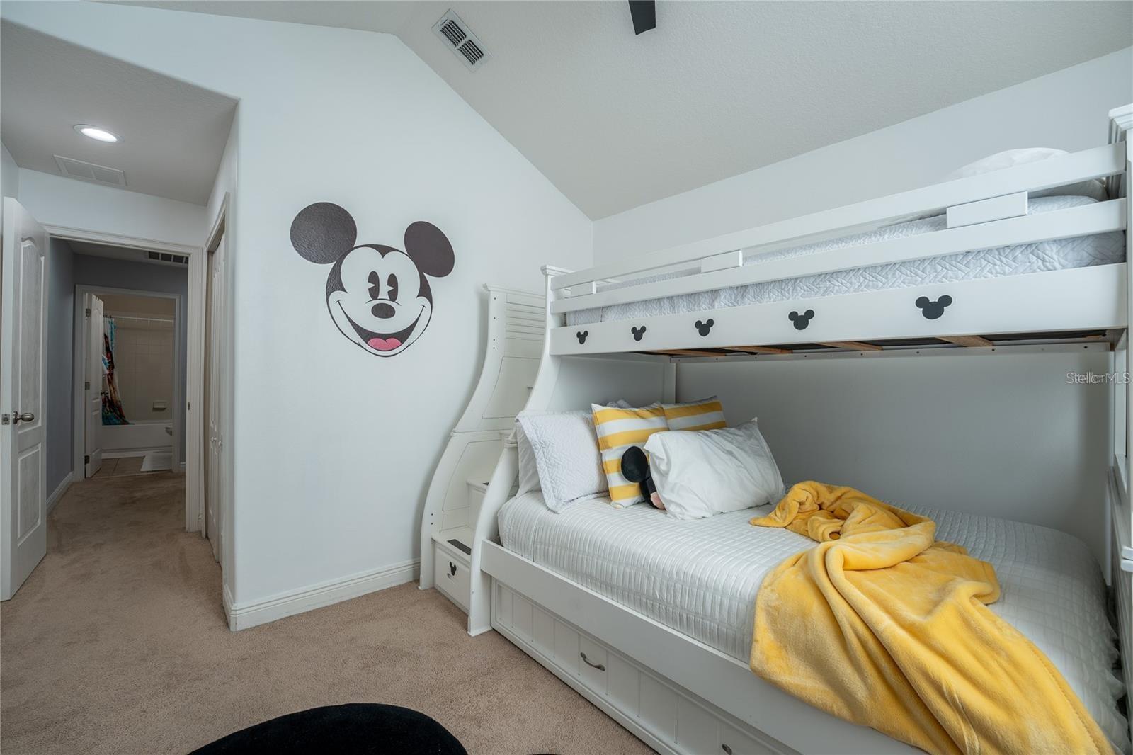 FOUNTAINS AT CHAMPIONSGATE PH 1 REP - Residential Lease