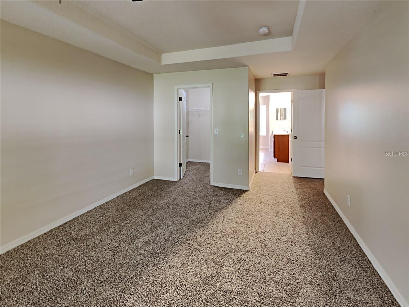 ABBEY TRACE - Residential Lease