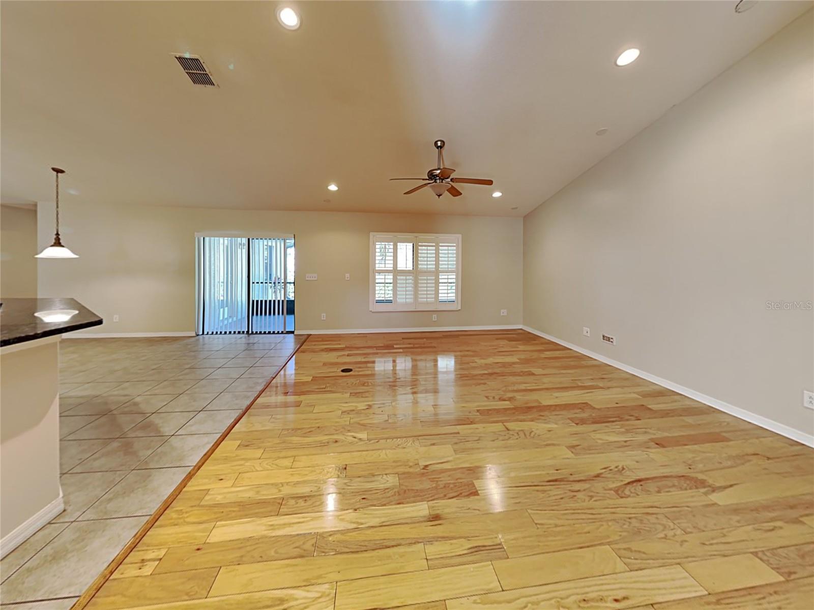 ABBEY TRACE - Residential Lease