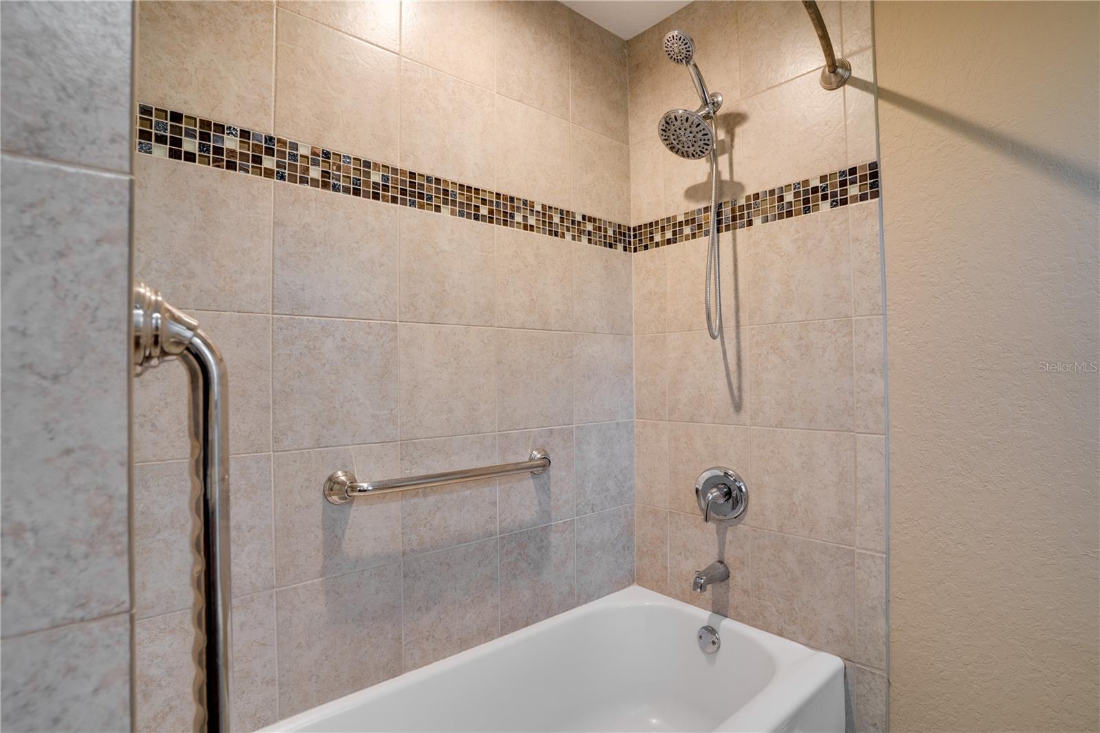 BARDMOOR GOLF VIEW ESTATE 3RD ADD - Residential