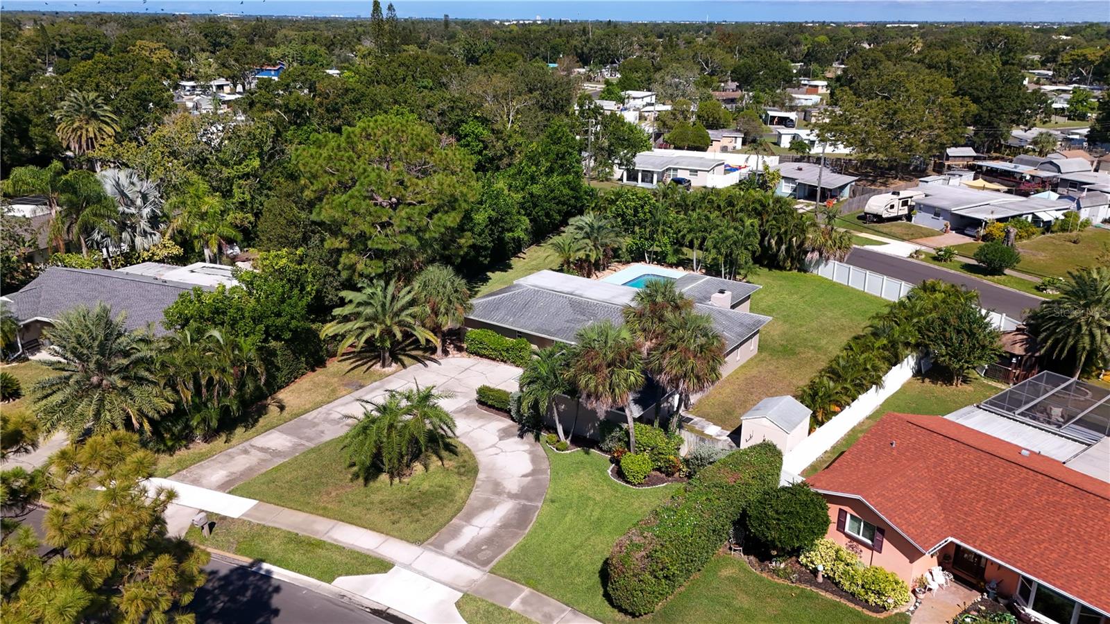 BARDMOOR GOLF VIEW ESTATE 3RD ADD - Residential