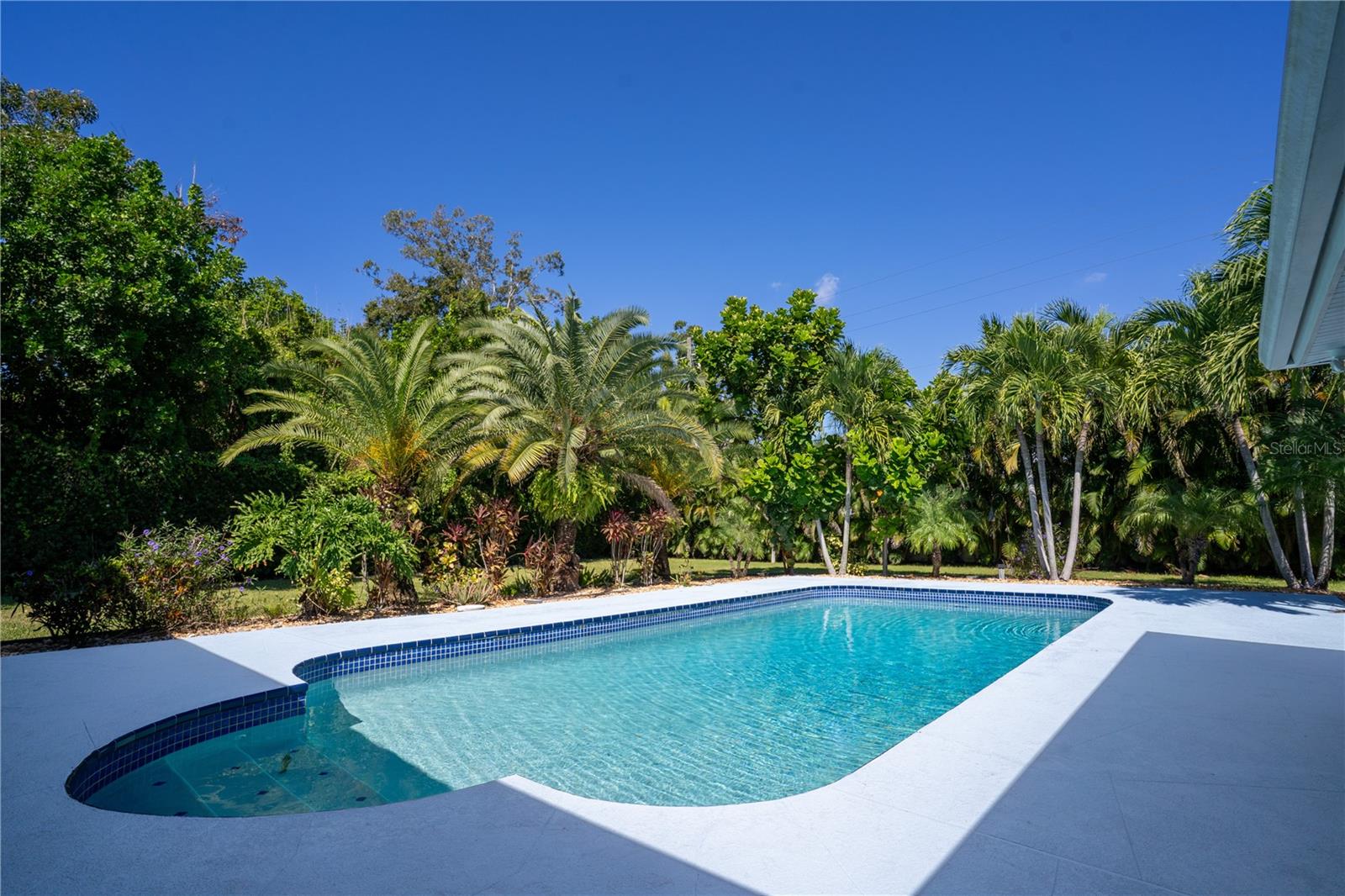 BARDMOOR GOLF VIEW ESTATE 3RD ADD - Residential