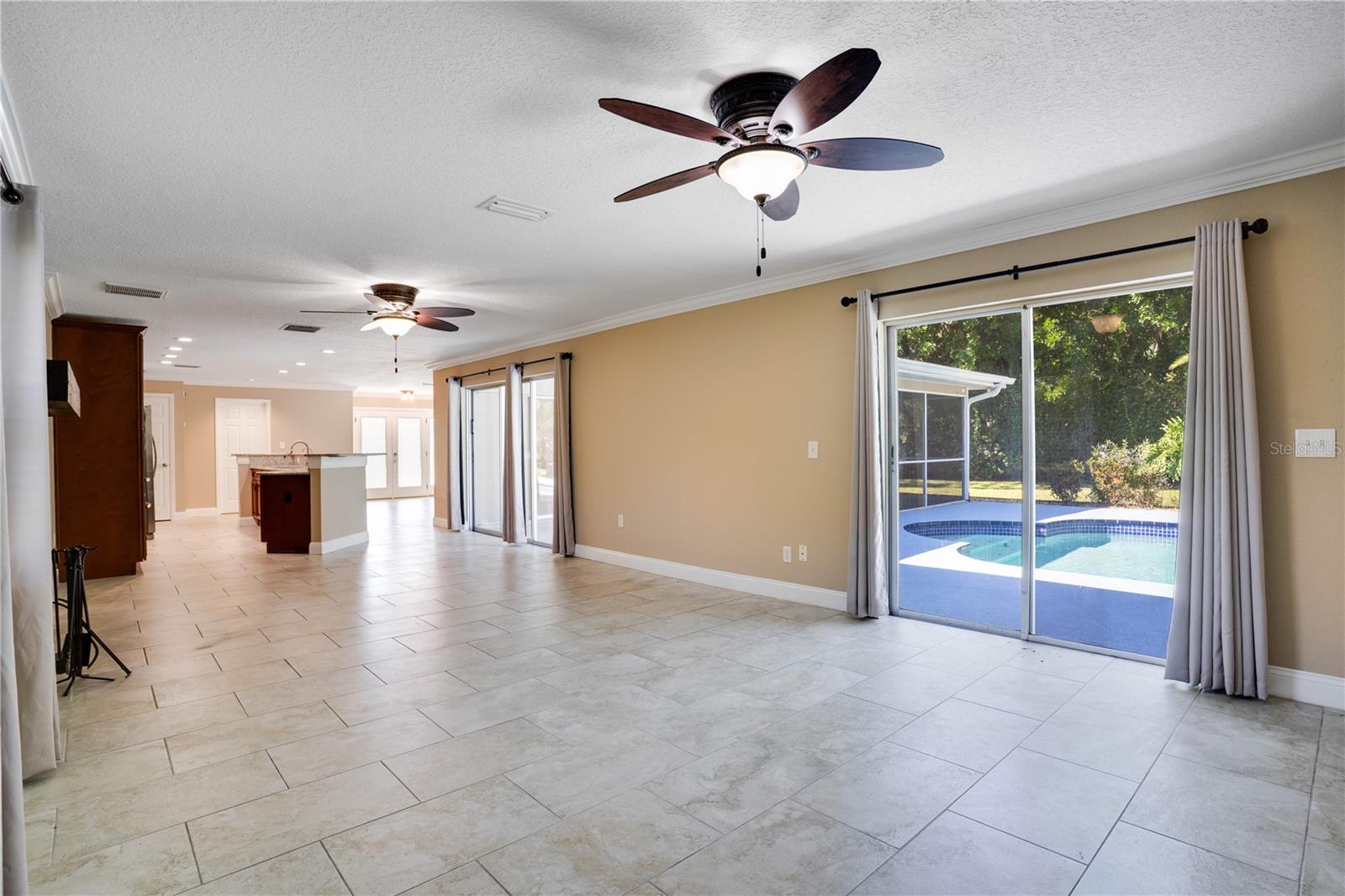 BARDMOOR GOLF VIEW ESTATE 3RD ADD - Residential