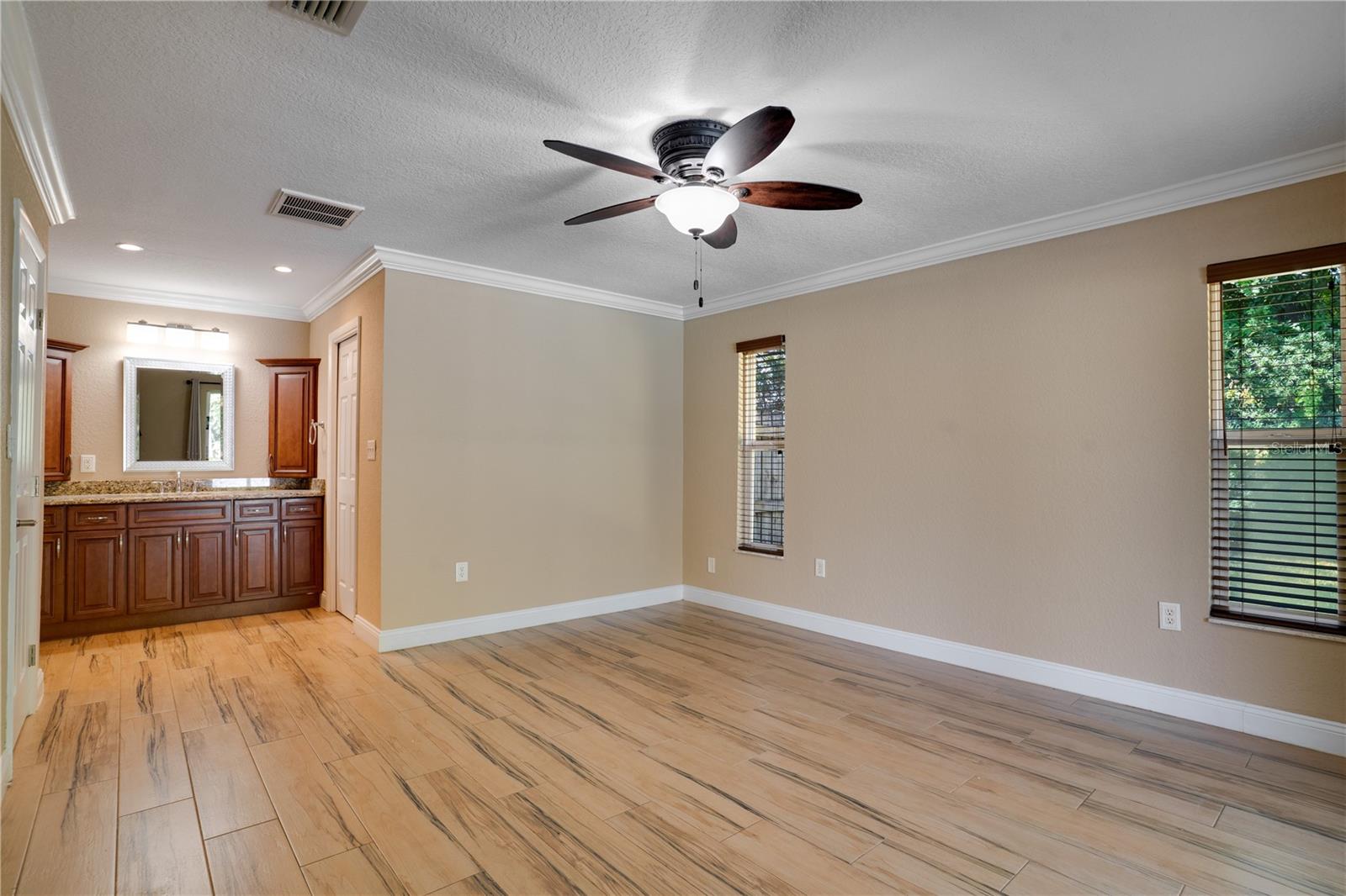 BARDMOOR GOLF VIEW ESTATE 3RD ADD - Residential