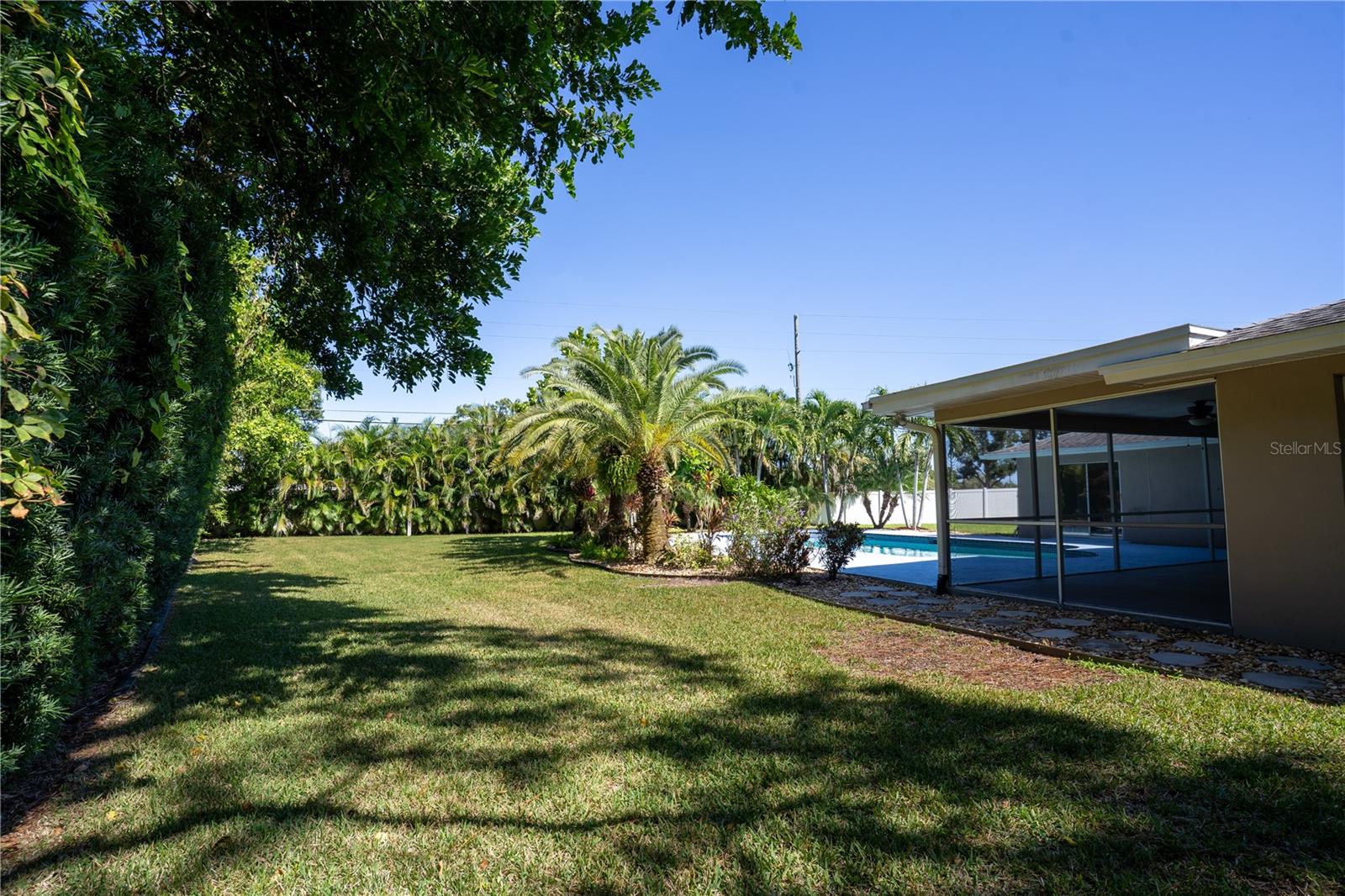 BARDMOOR GOLF VIEW ESTATE 3RD ADD - Residential