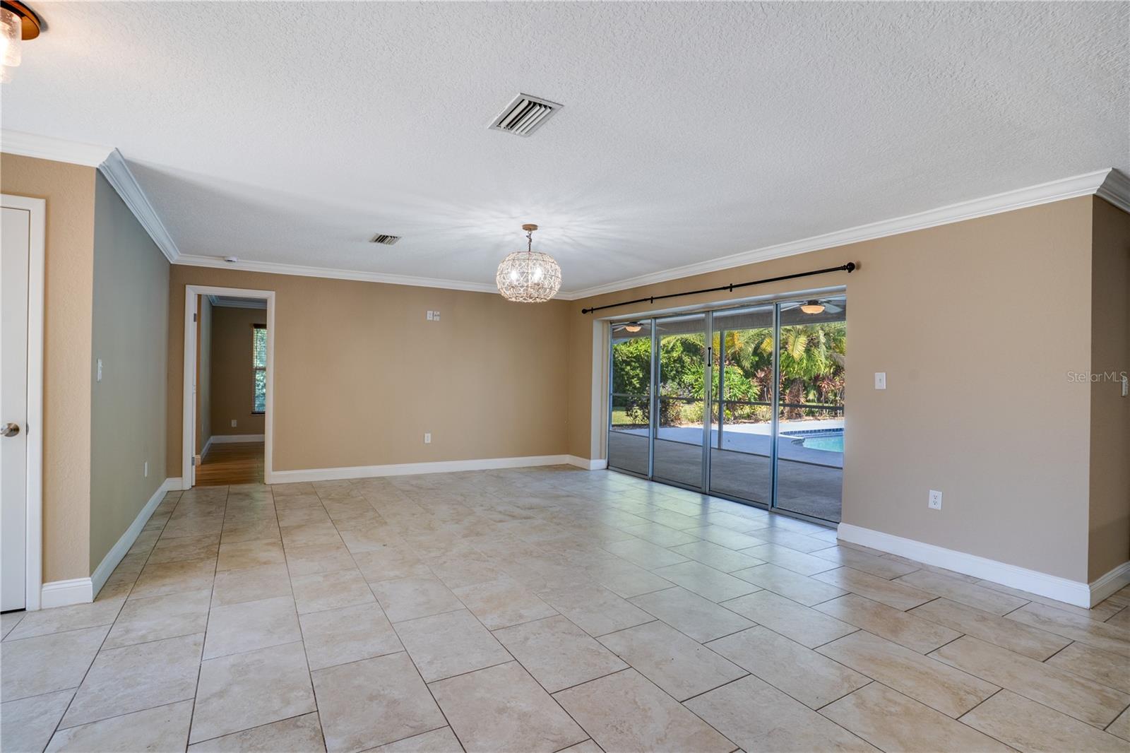 BARDMOOR GOLF VIEW ESTATE 3RD ADD - Residential