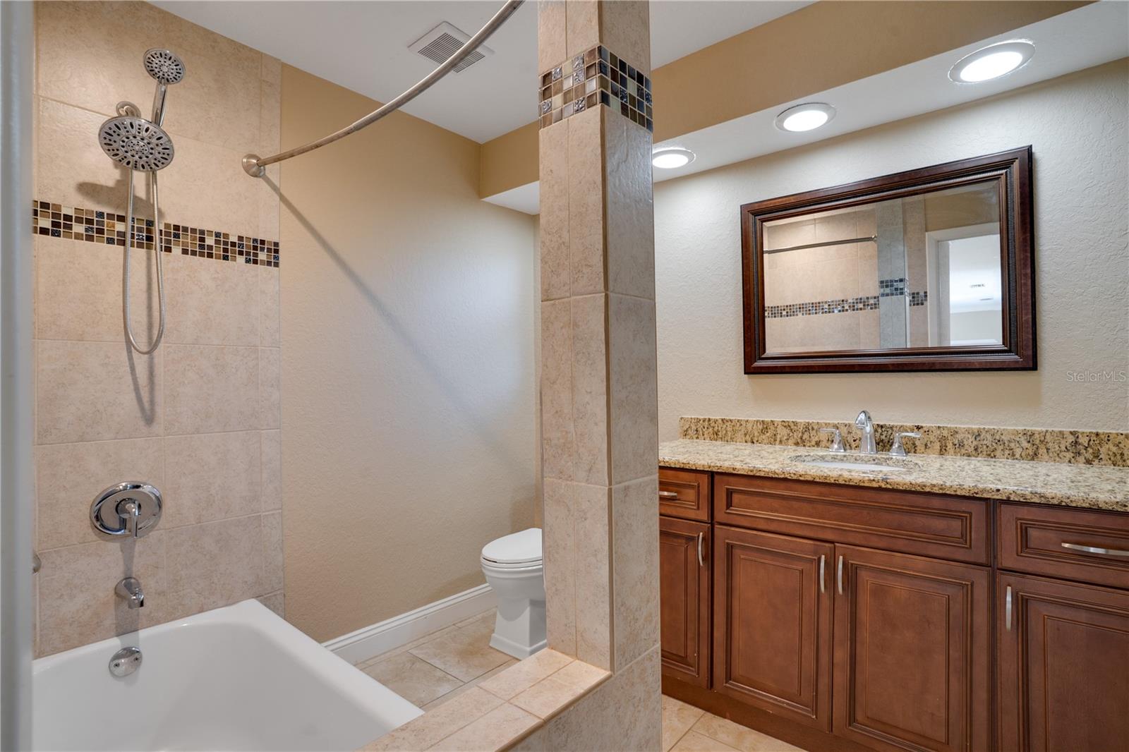 BARDMOOR GOLF VIEW ESTATE 3RD ADD - Residential