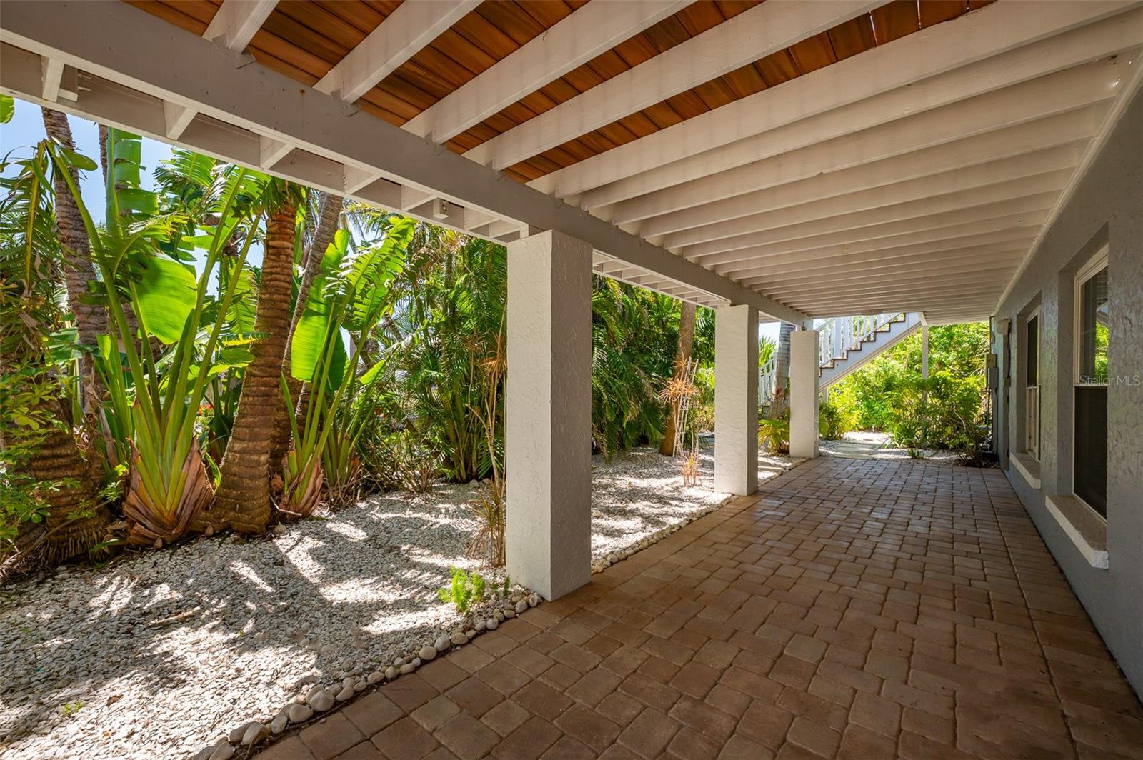 LONGBOAT KEY - Residential